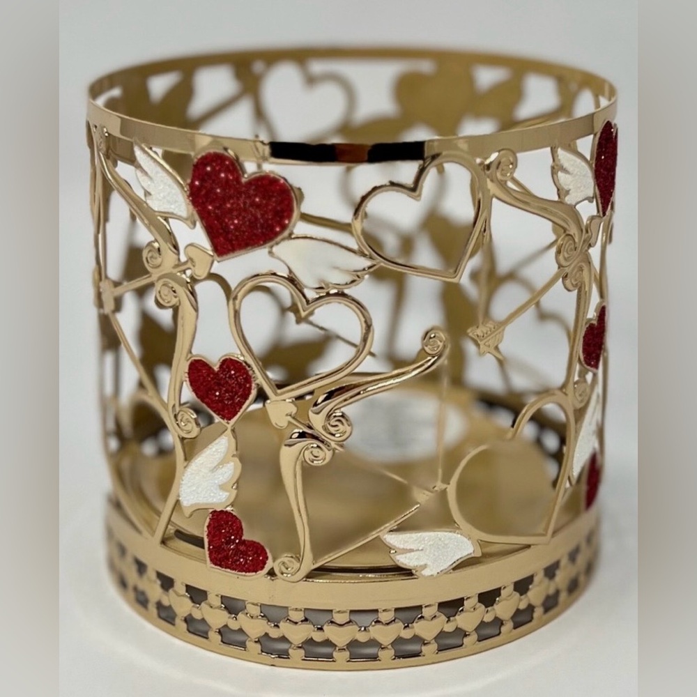 🆕🪉BATH & BODY WORKS LIMITED EDITION “CUPID LOVE” 3-WICK CANDLE HOLDER. NEW! - Picture 10 of 11